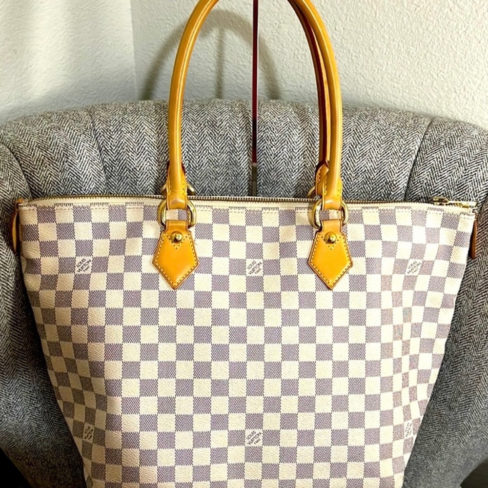 Louis Vuitton White Azure Saleyea PM